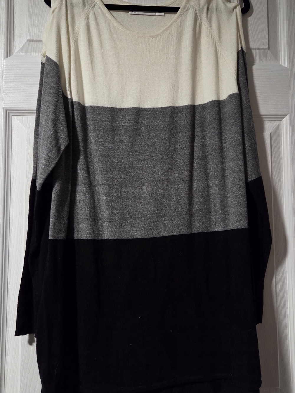 New York & Company Cream Knit Scoop Neck Top